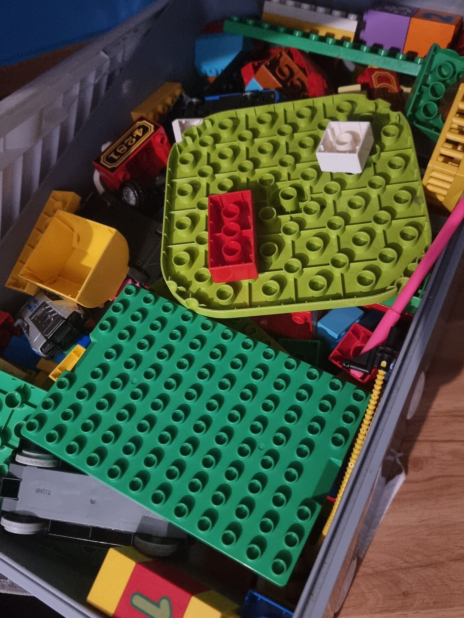 Klocki lego duplo kolejki, karuzela, tory..