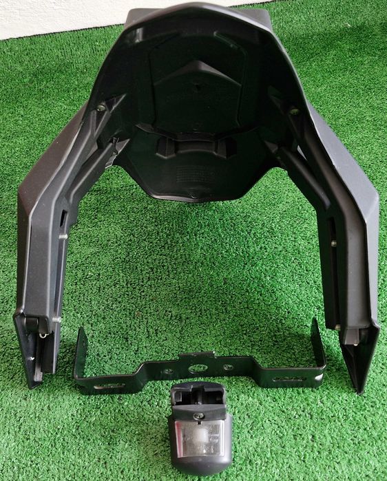 Guarda lamas traseiro Benelli TNT125
