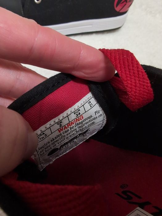 Роликові кросівки 34р. 21.5-22 см Kelly's нові