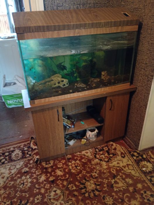 Продам акваріум 120л.з тумбочкою.
