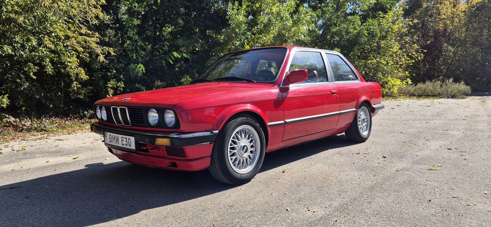 Продам BMW E30 coupe