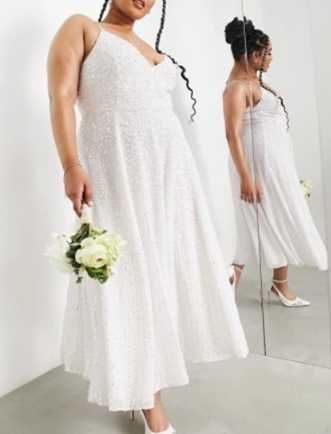 Cekinowa sukienka ślubna