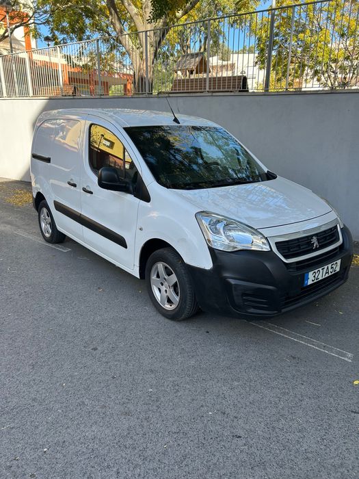 Peugeot partner 3 lugares 1.6 HDi ano 2017