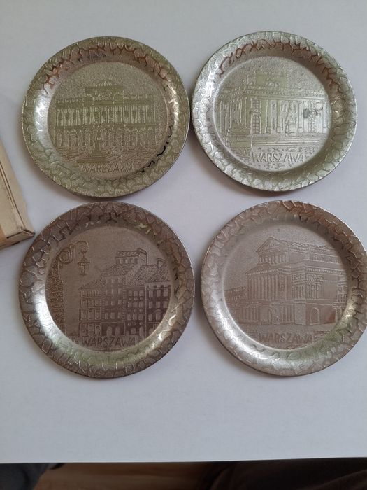 Podstawki metalowe  pod szklanki PRL motyw Warszawa  Kolekcjonerskie