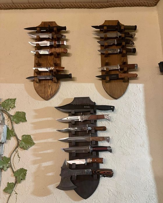 Підставка для ножів, ніж