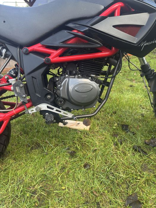 Motocykl Megelli 125 super stan