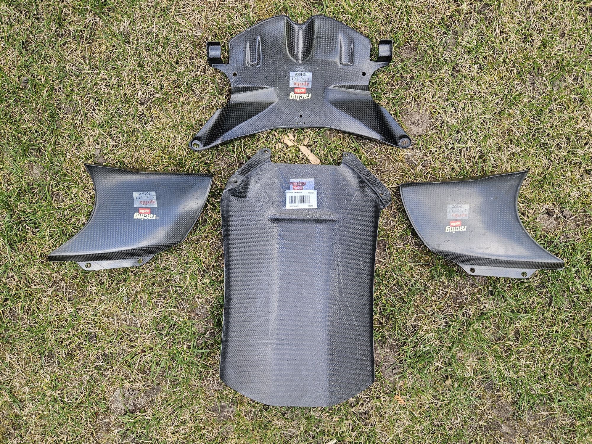 Aprilia rsv mille tuono