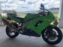 Moto kawasaki 900
