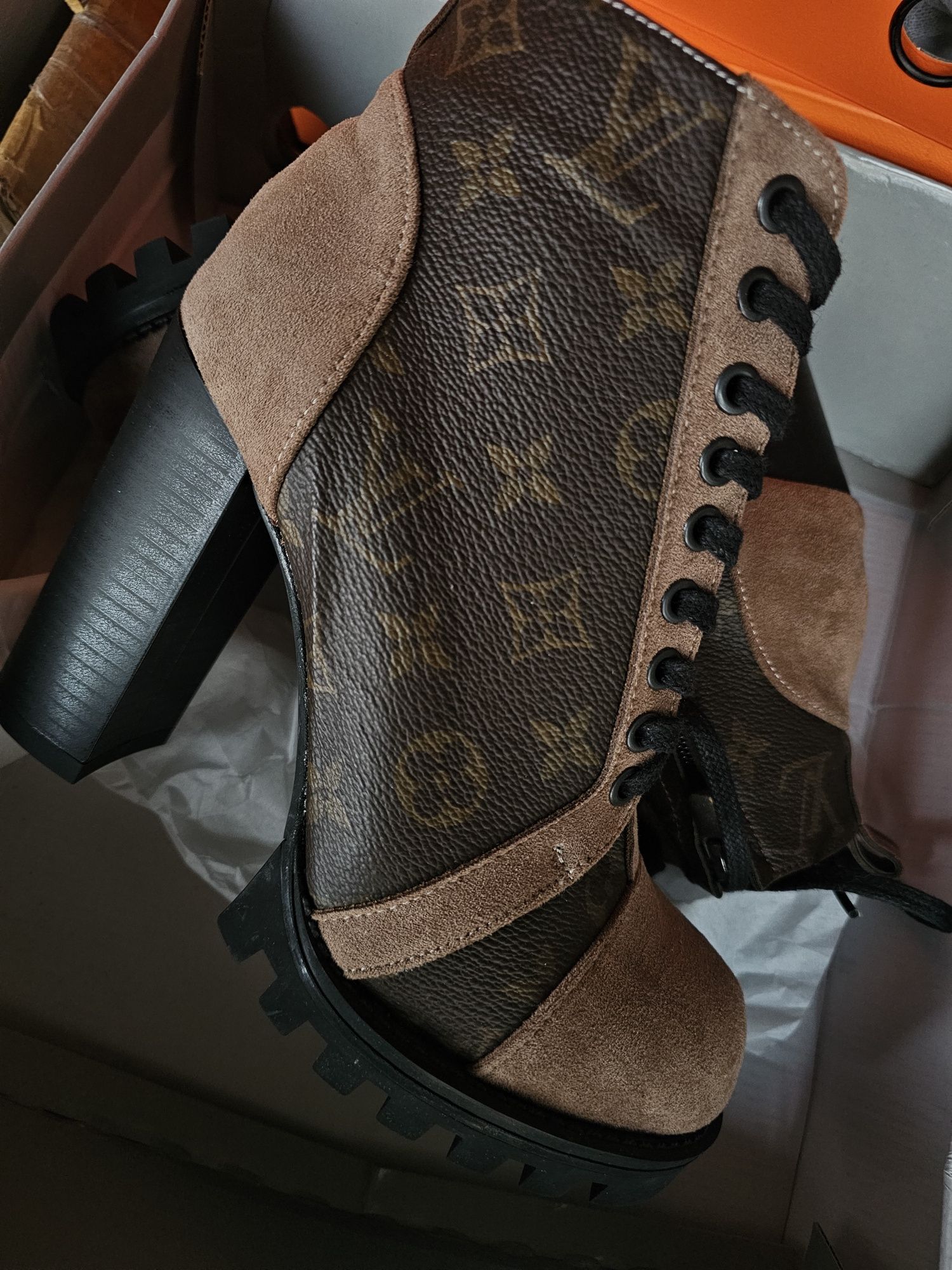 Botki Louis Vuitton 37