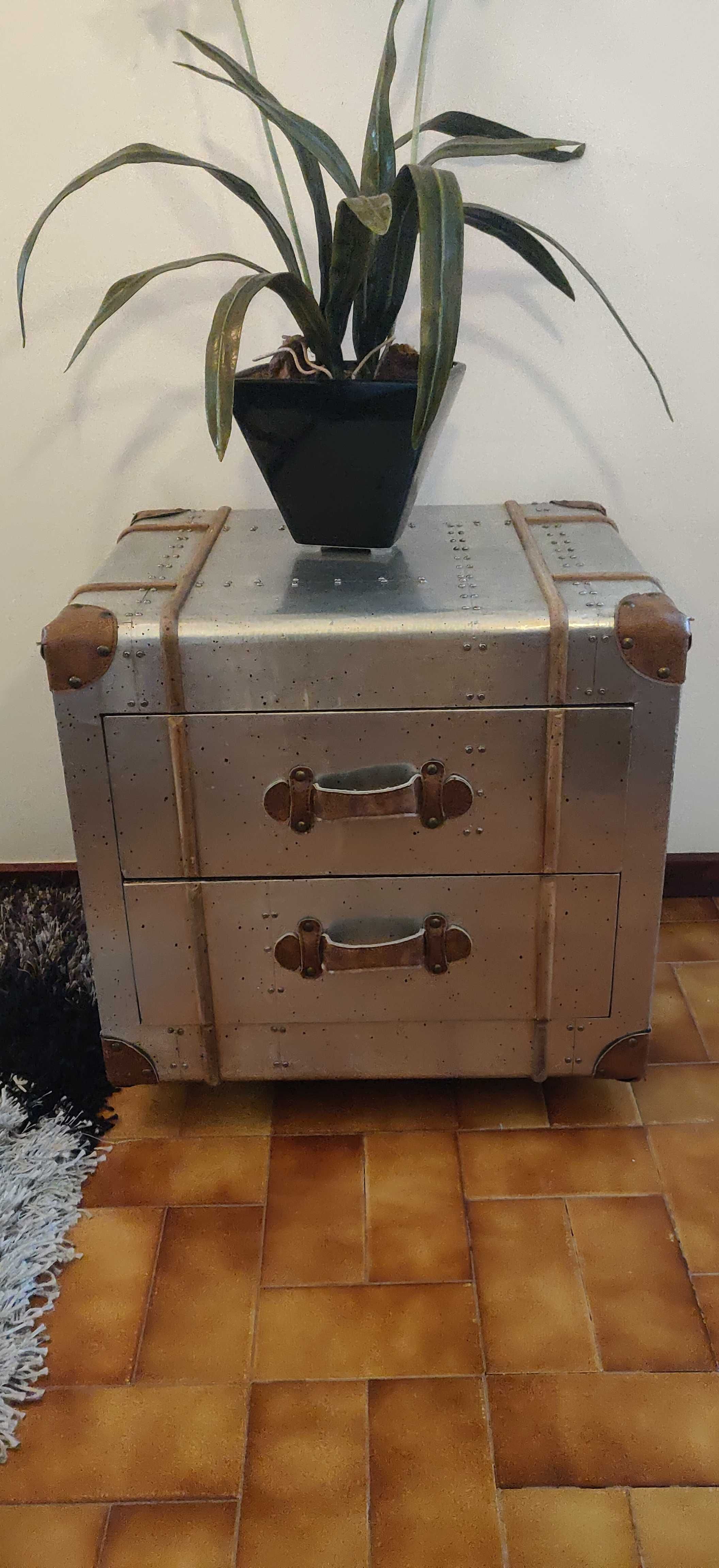 Arca steampunk alumínio 2 gavetas NEGOCIÁVEL