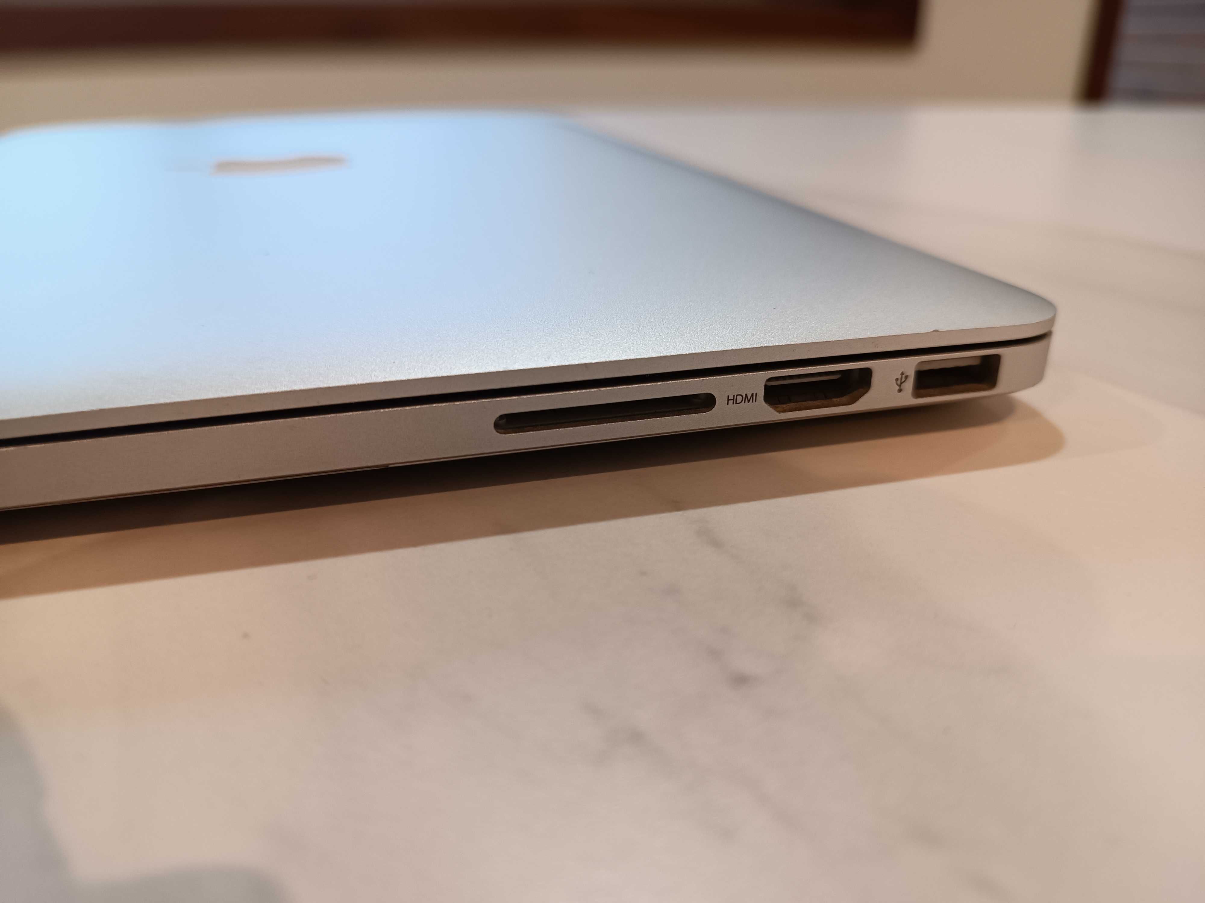 Macbook Pro 13" Modelo A1502 somente ecrã avariado