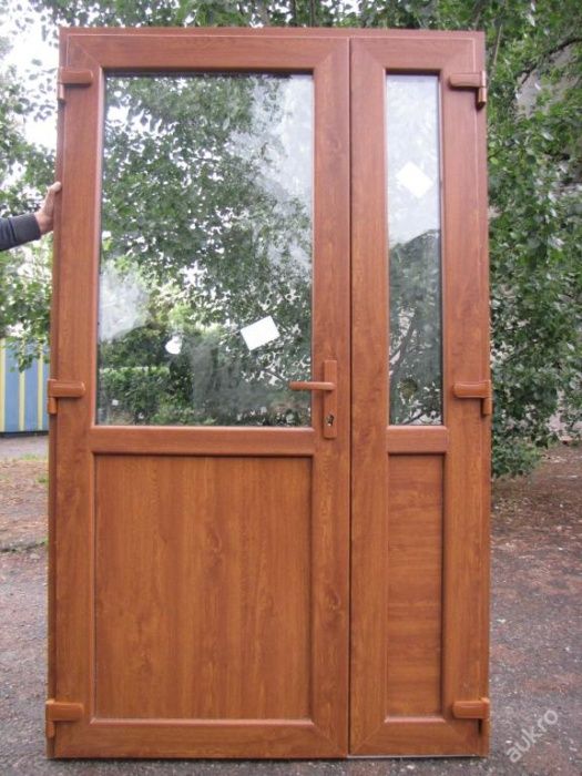 Drzwi PCV Złoty Dąb 140 X 210 sklepowe Piła