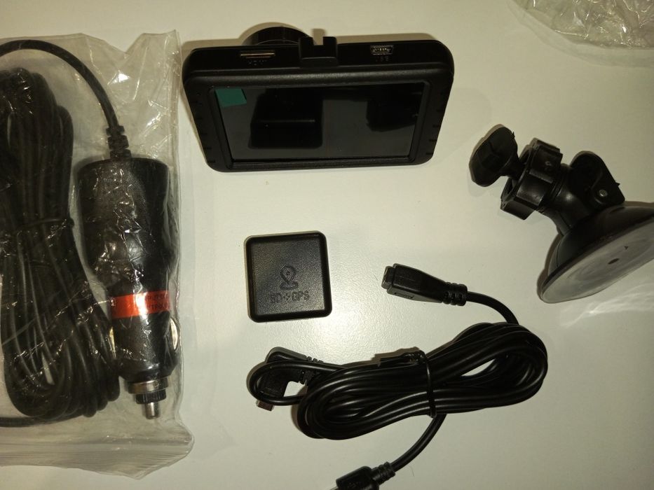 Камера,екшн камера, Wi-fi та Bluetooth з власним GPS датчиком