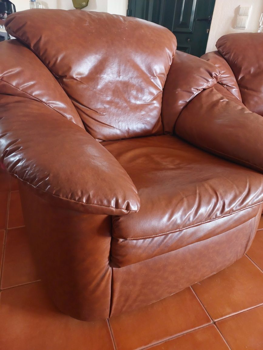 Conjunto de Sofás em pele