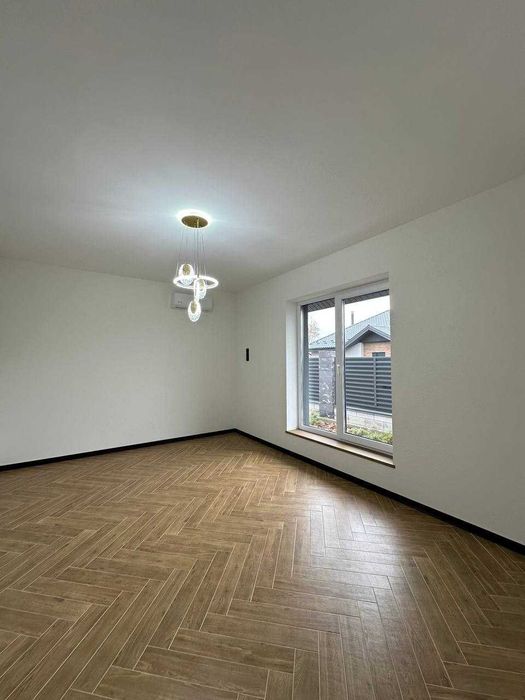 Будинок 98 м² з ремонтом, 3 спальнями та терасою на 4 сотках, Газ