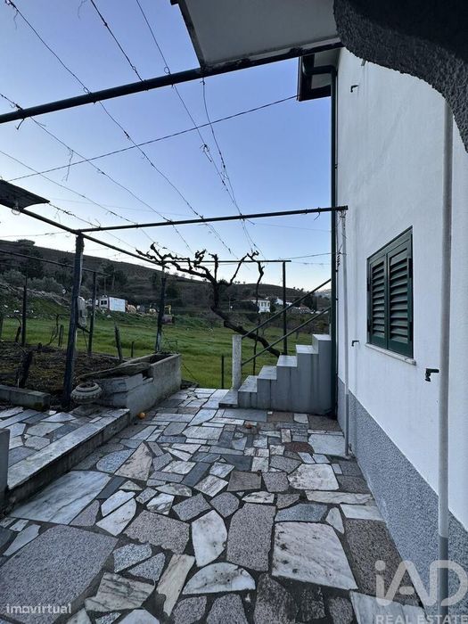 Casa / Villa T4 em Lobrigos (São Miguel e São João Baptista) e Sanhoan