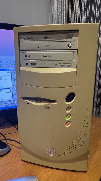 Komputer stacjonarny