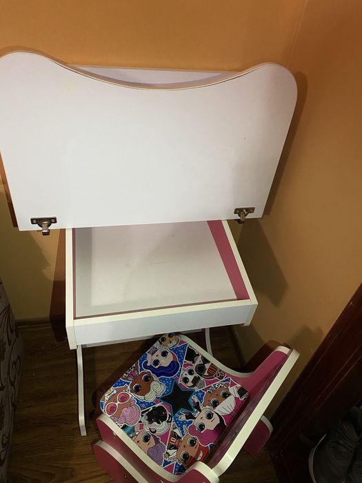 Парта зростаюча лол,парта дитяча ,парта для навчання ,дитячий столик.