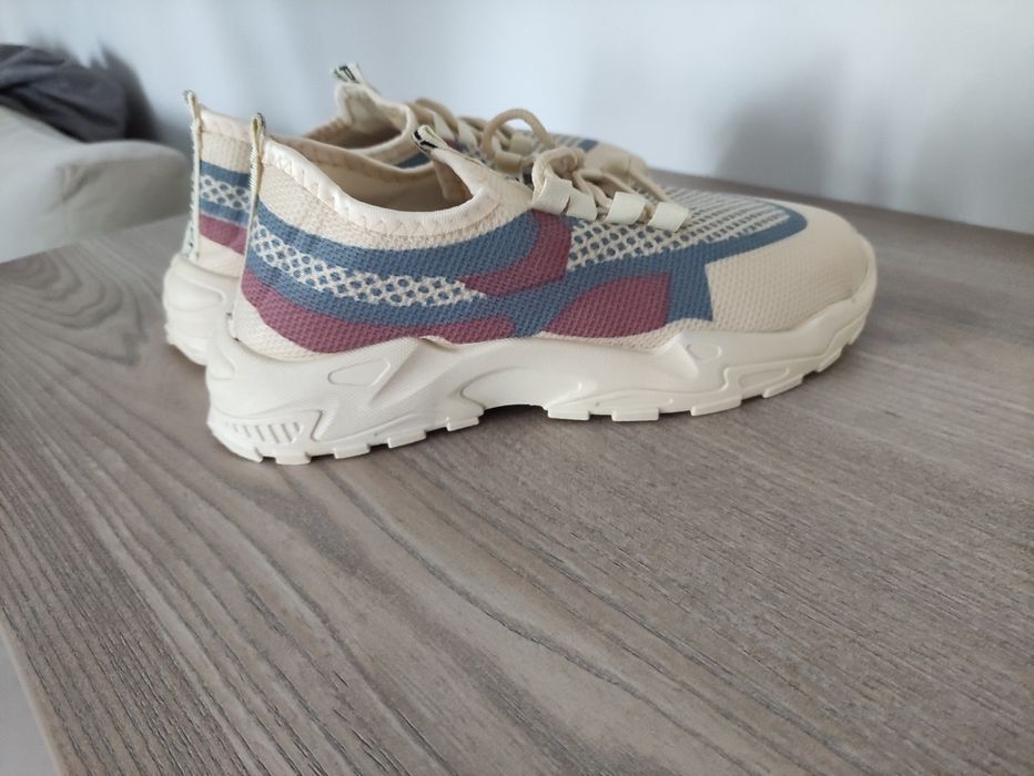 Sneakersy buty damskie wiosenne 38 38,5 39 24,5cm sportowe wiosna nowe