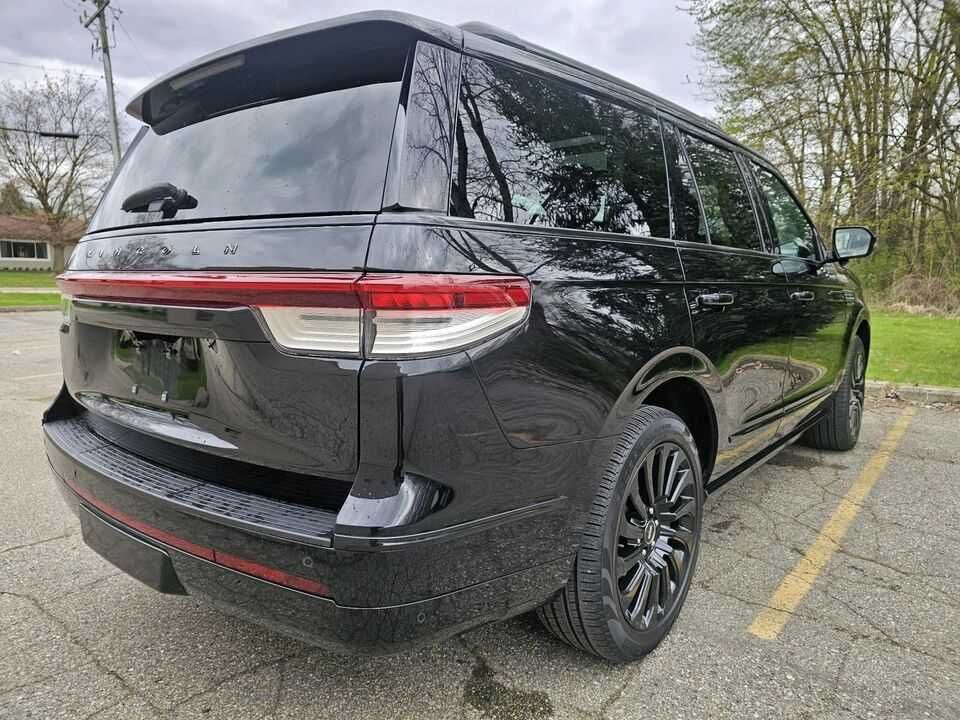 2022 Lincoln Navigator 4x4 Black Label YCT