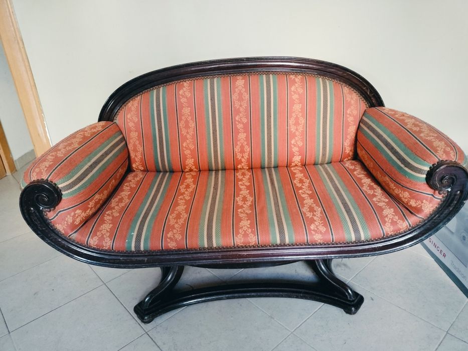 Canapé vintage em bom estado