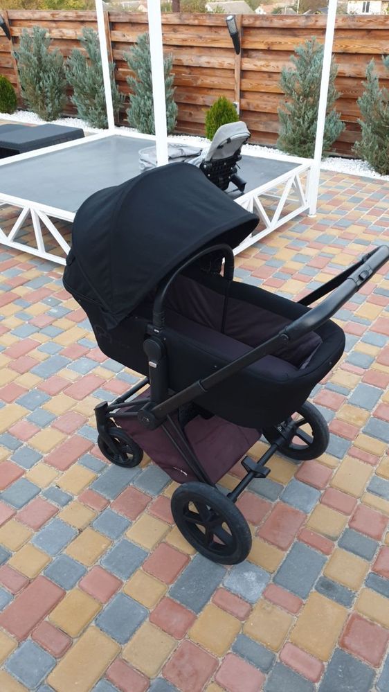 Продам коляску Cybex