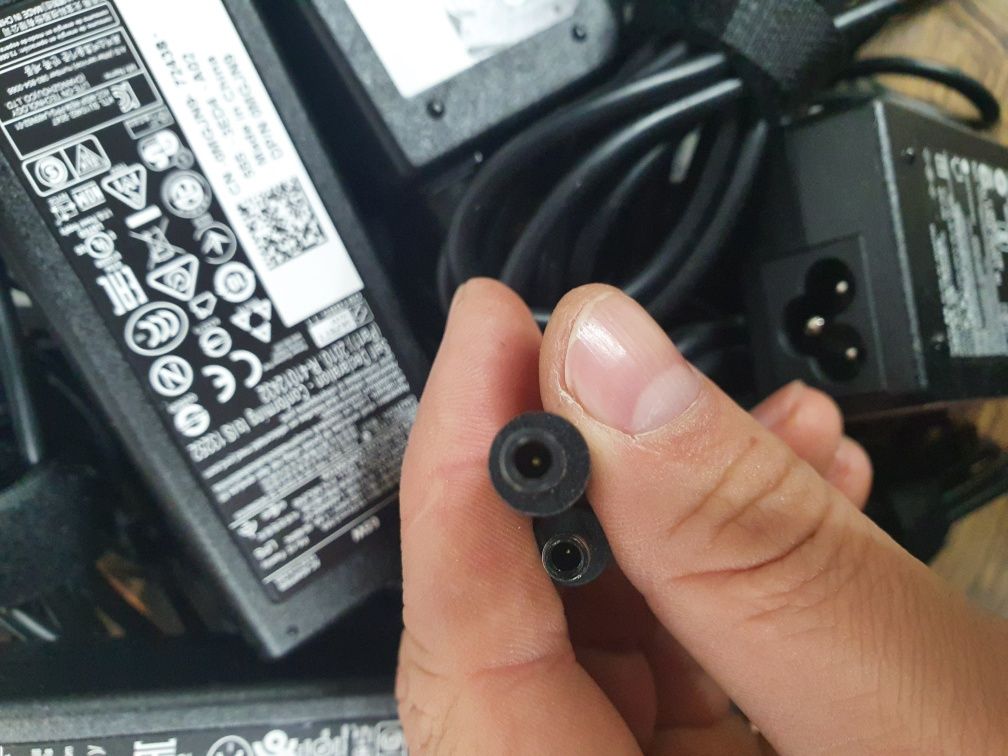 Dell XPS Inspirion 65w зарядка зарядное блок питания живлення оригінал