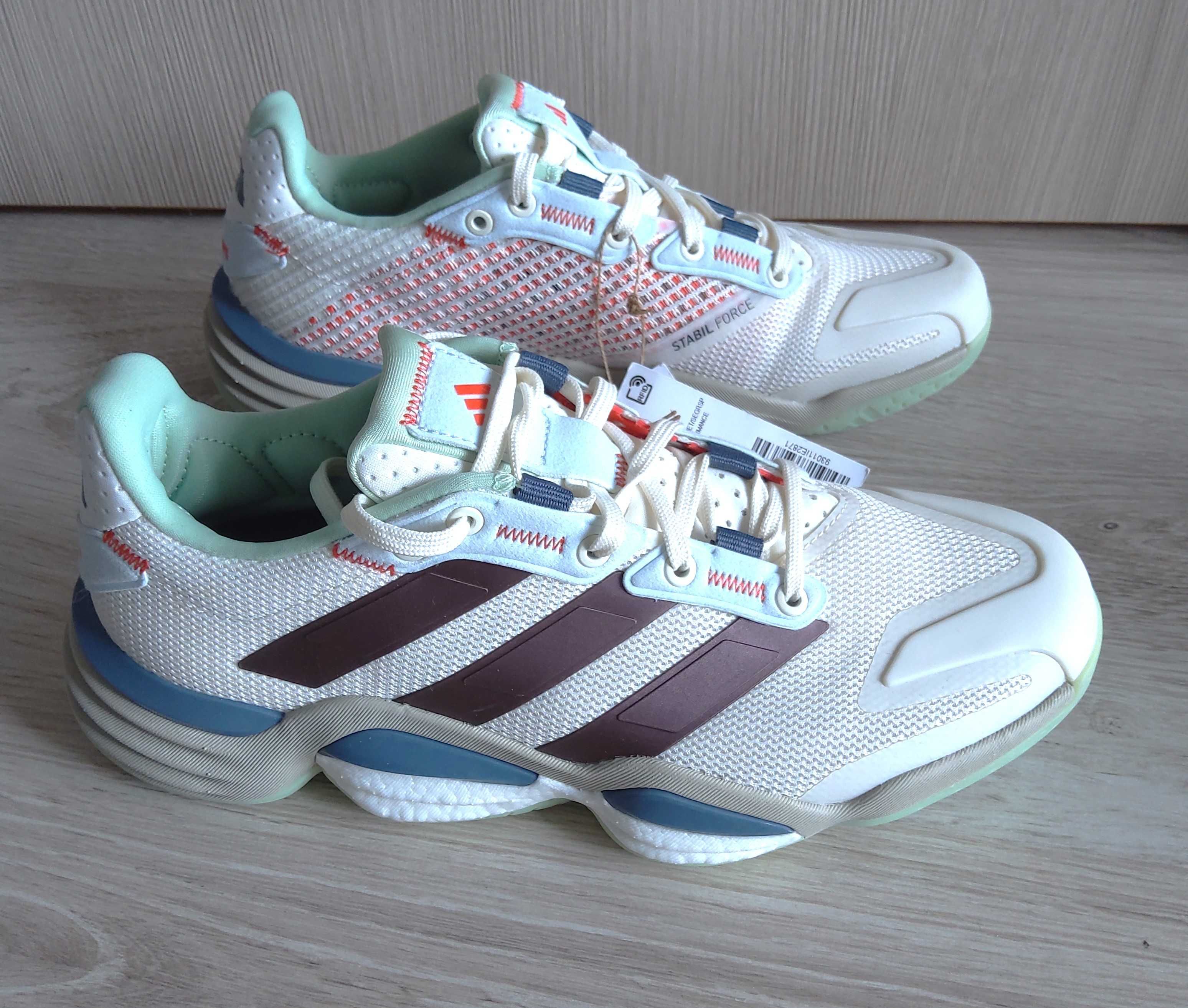 Buty damskie Adidas Stabil Force W r. 38 2/3 IE2871