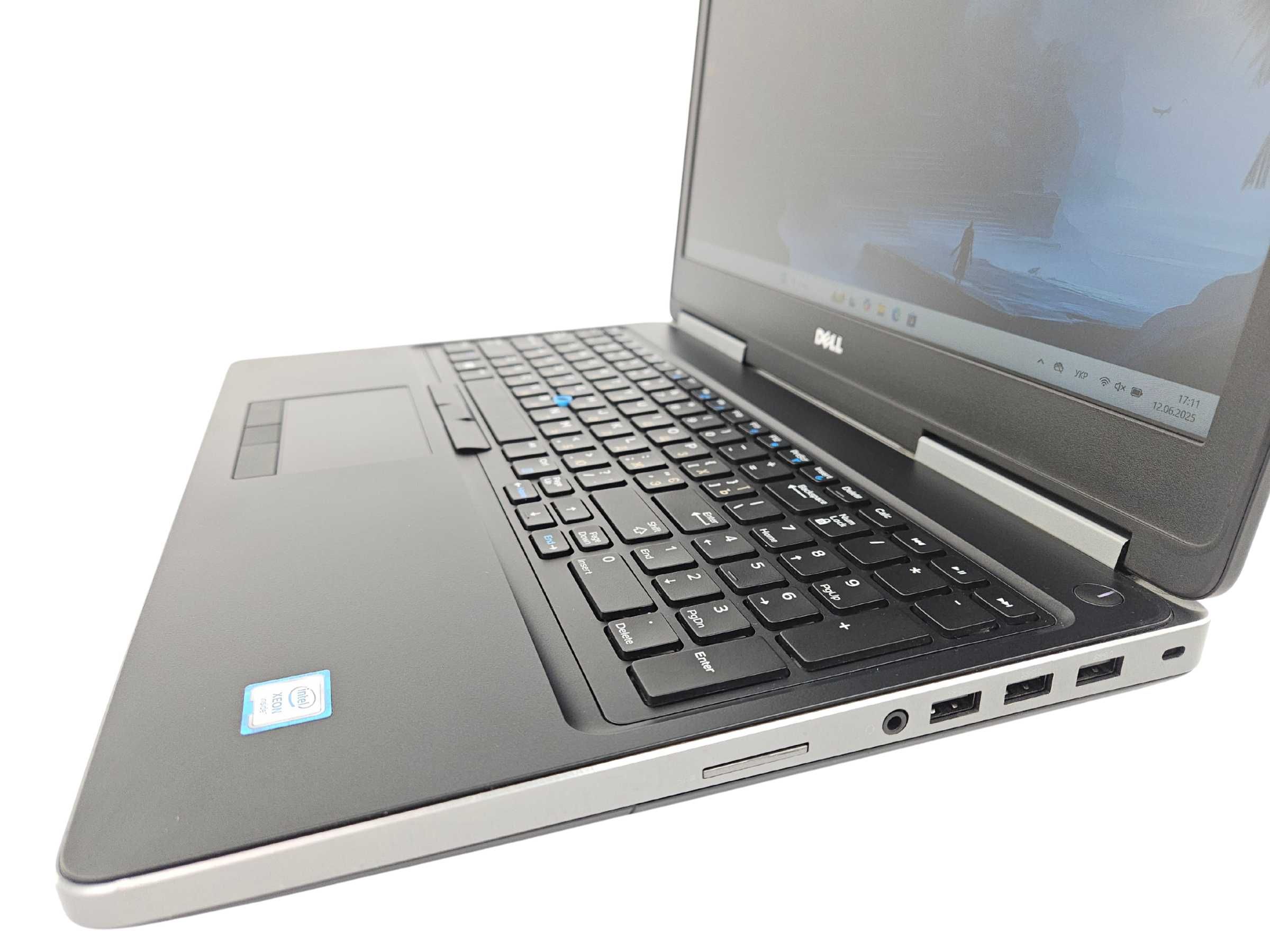 Ноутбук Dell Precision 7520 FullHD|Xeon|Quadro M2200,4Гб|16GB|512Gb