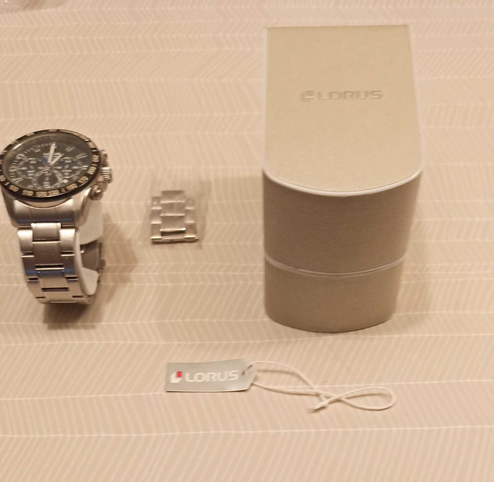 Lorus Zegarek Męski RT317FX9