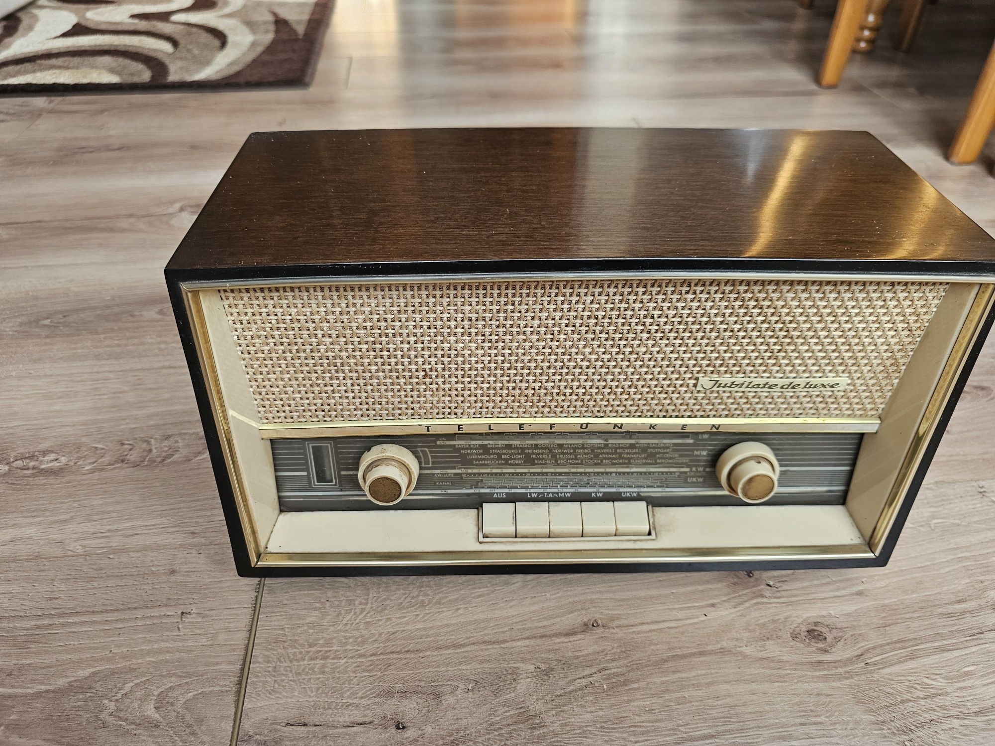 Telefunken jubilate deluxe 1361 radio lampowe