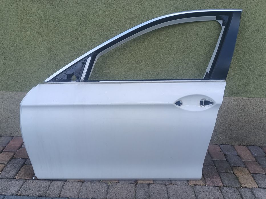 BMW 5 F10 F11 drzwi lewy przód białe