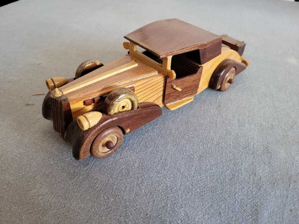 Carro em Madeira