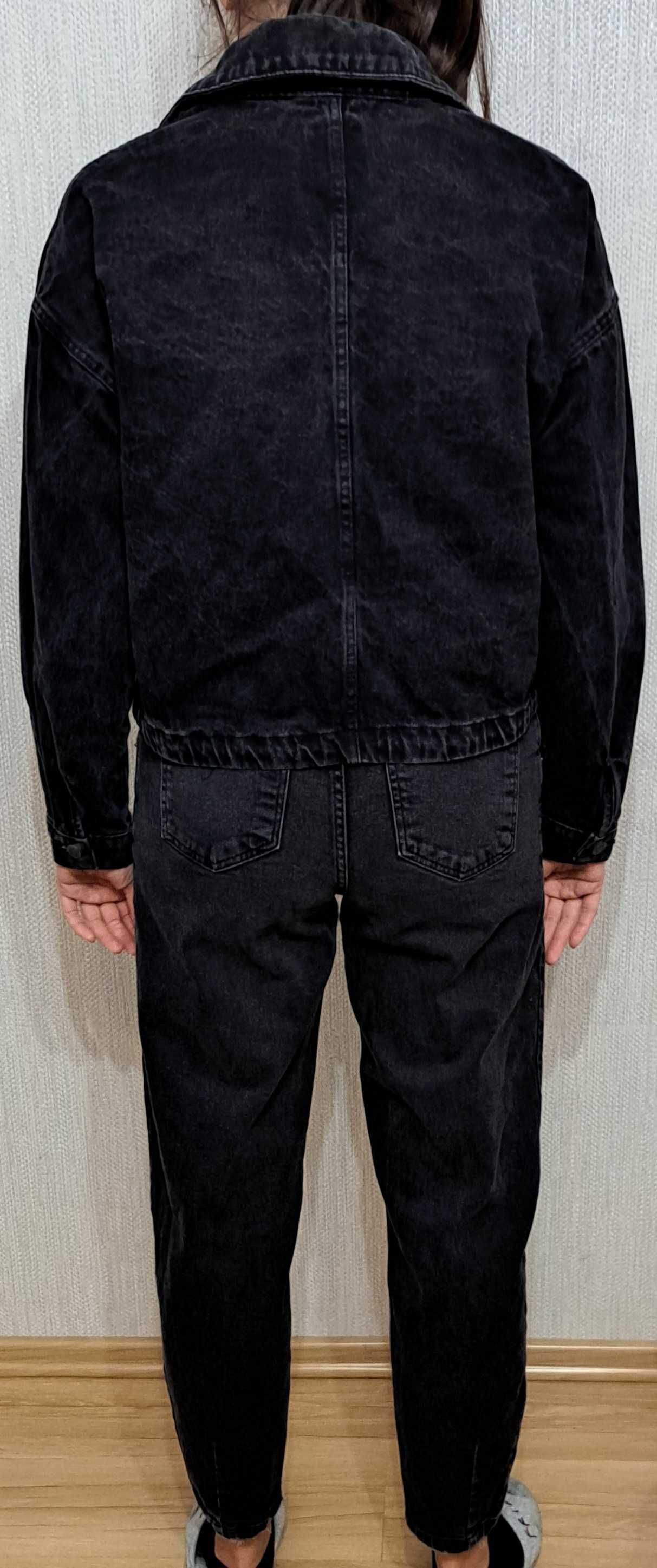 Damski garnitur jeansowy