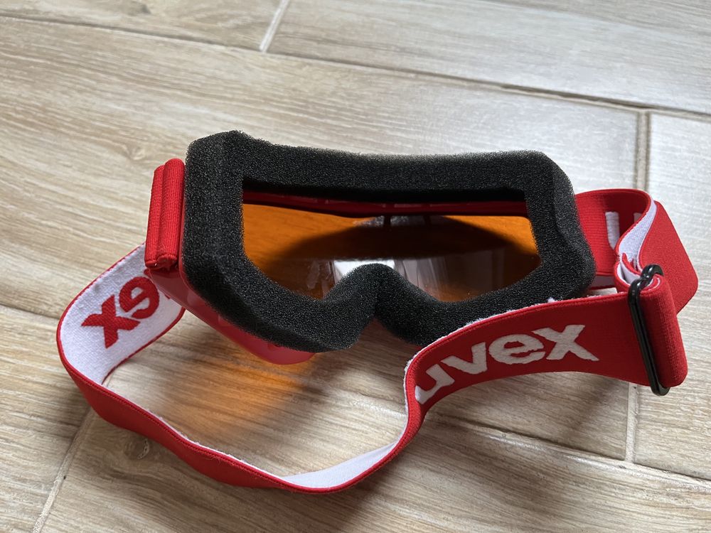Gogle narciarskie dziecięce Uvex czerwone