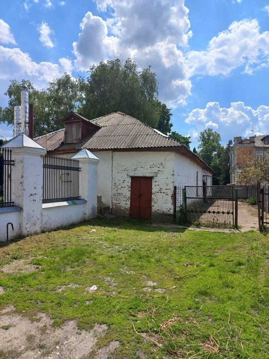 Нежитлова будівля 178 м2, 0,03 га, Ніжин, вул.Гребінки, 29