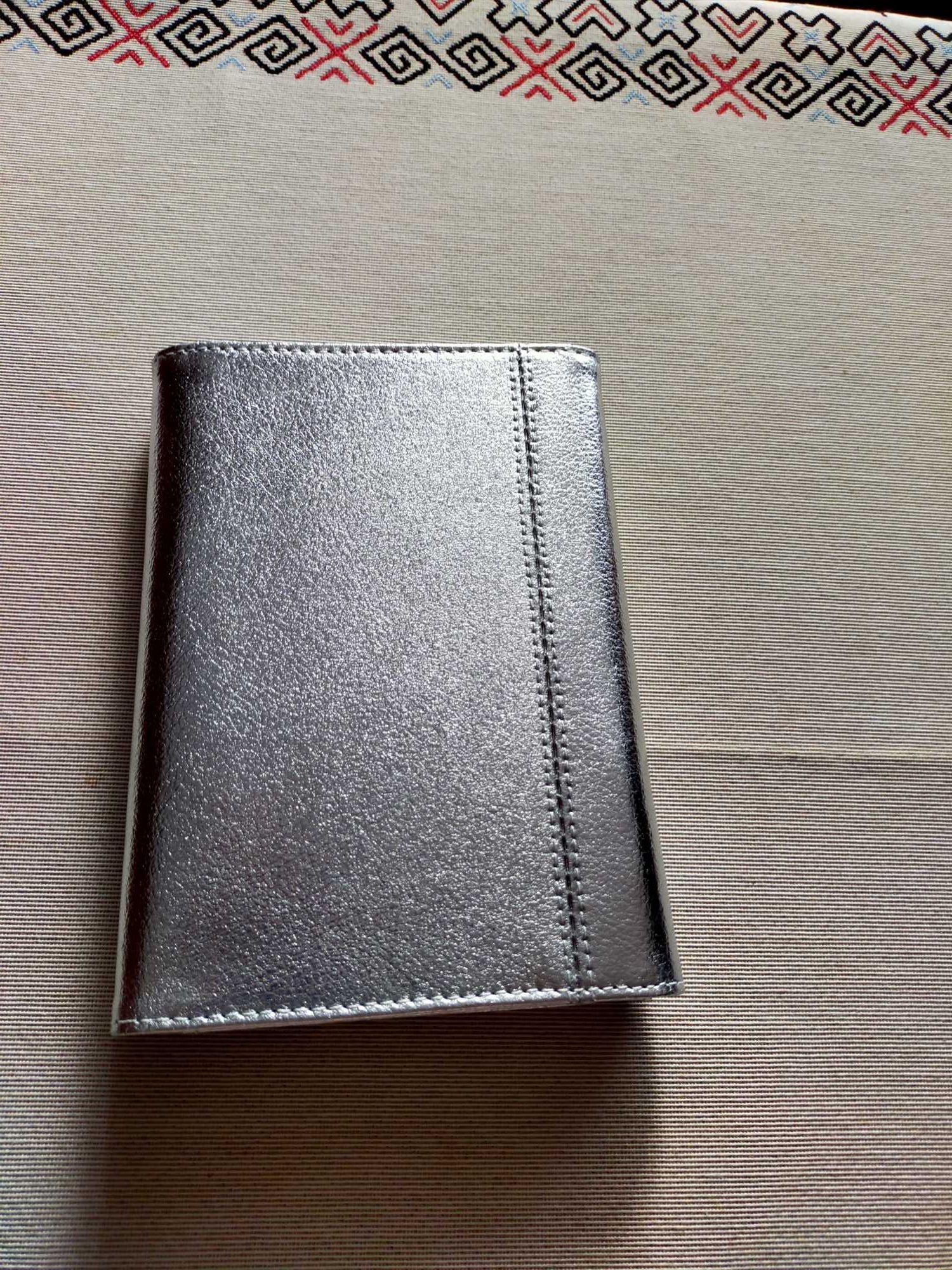 Органайзер (кошелек+блокнот), натуральная кожа, фирма Kikki.k, Швеция.