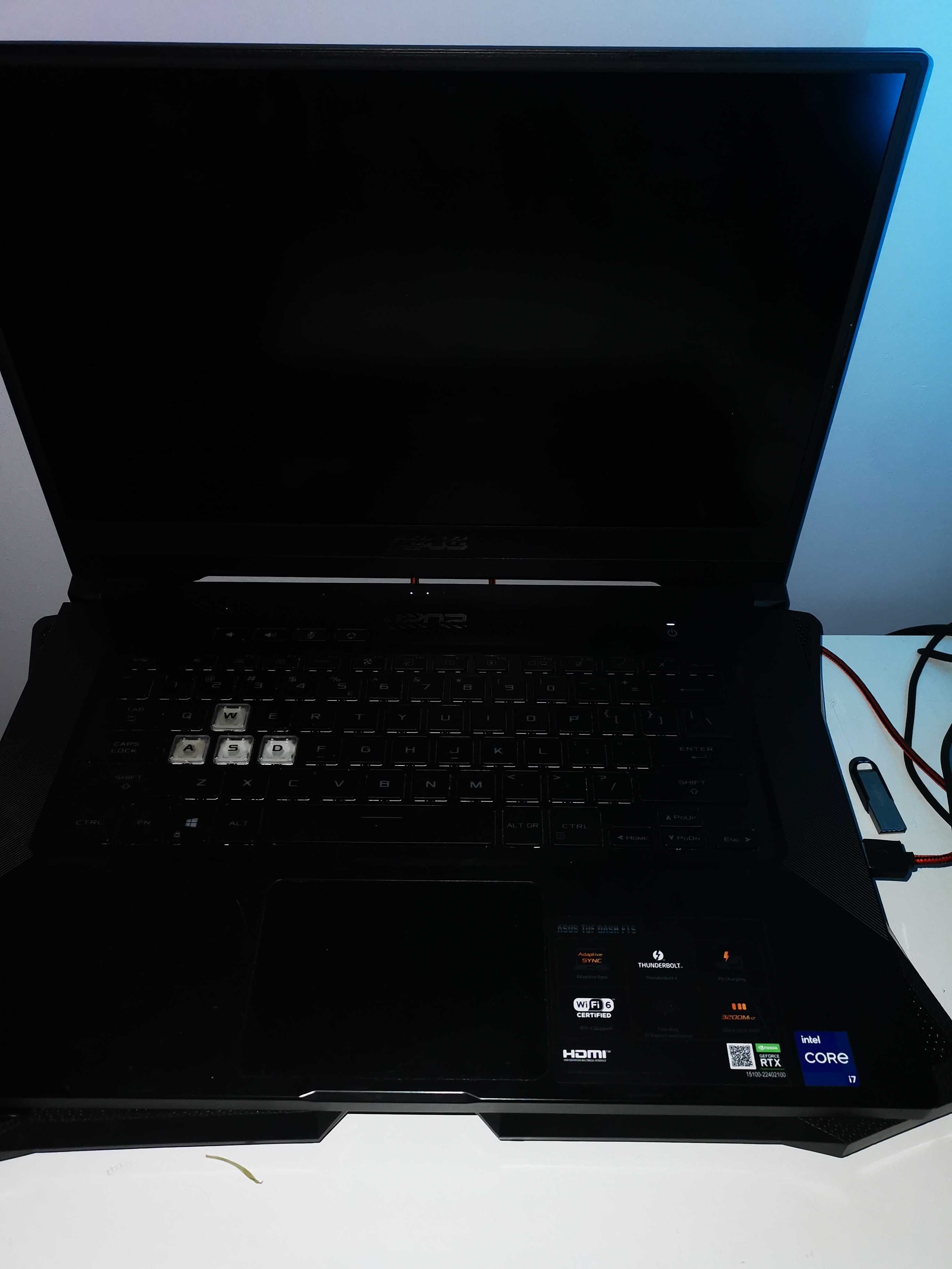 Laptop ASUS TUF Dash F15 i7/RTX3060/16GB + podstawka chłodząca + torba