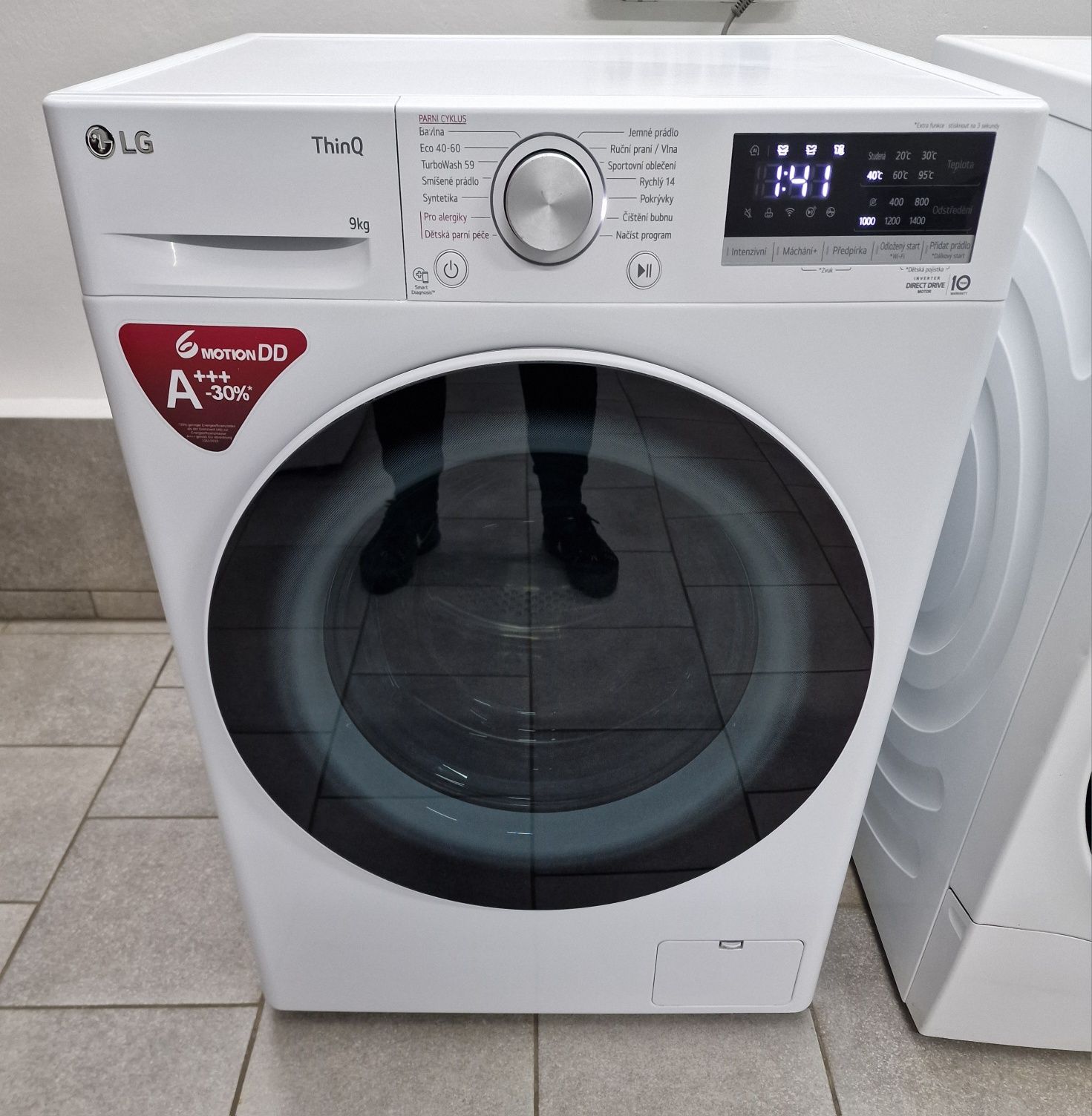 Пральна/стиральная/ машина LG Inverter Direct Drive 9 KG / FA94V5UVW0