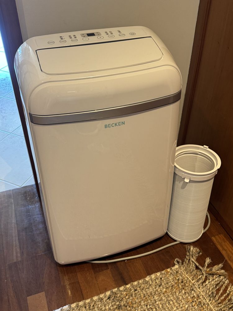 Portátil Ar Condicionado BECKEN – 12000 BTU (Frio/Quente)