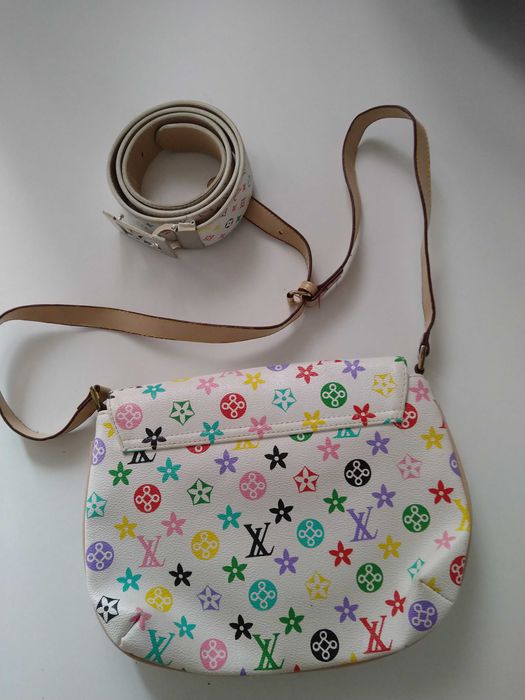 Carteiras  (Preta e colorida)