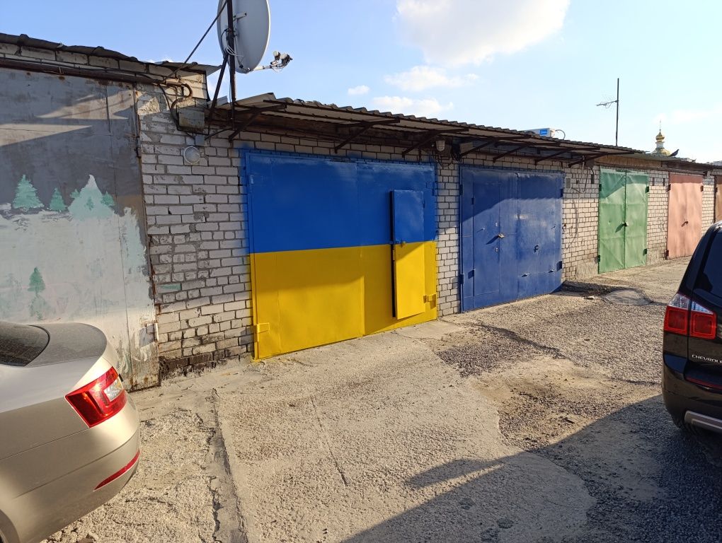 Продам гараж в отличном месте!Днепр,сразу за ж/м Лев-ый,3