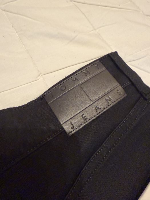 Tommy Hilfiger spodnie Jeansowe W30 L34