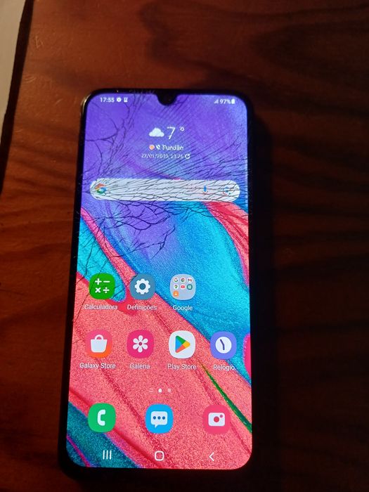 Telemovel Galaxy  A 40