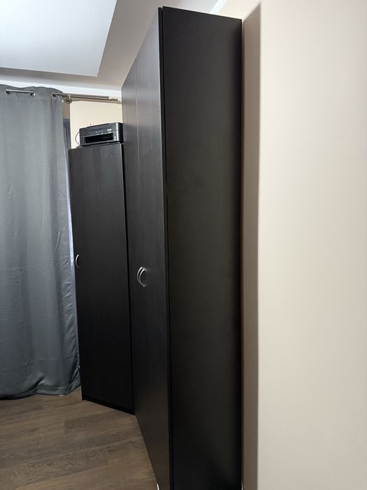 Zestaw szaf do pokoju