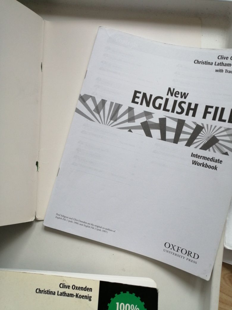New English File Intermediate student's book, workbook, cd