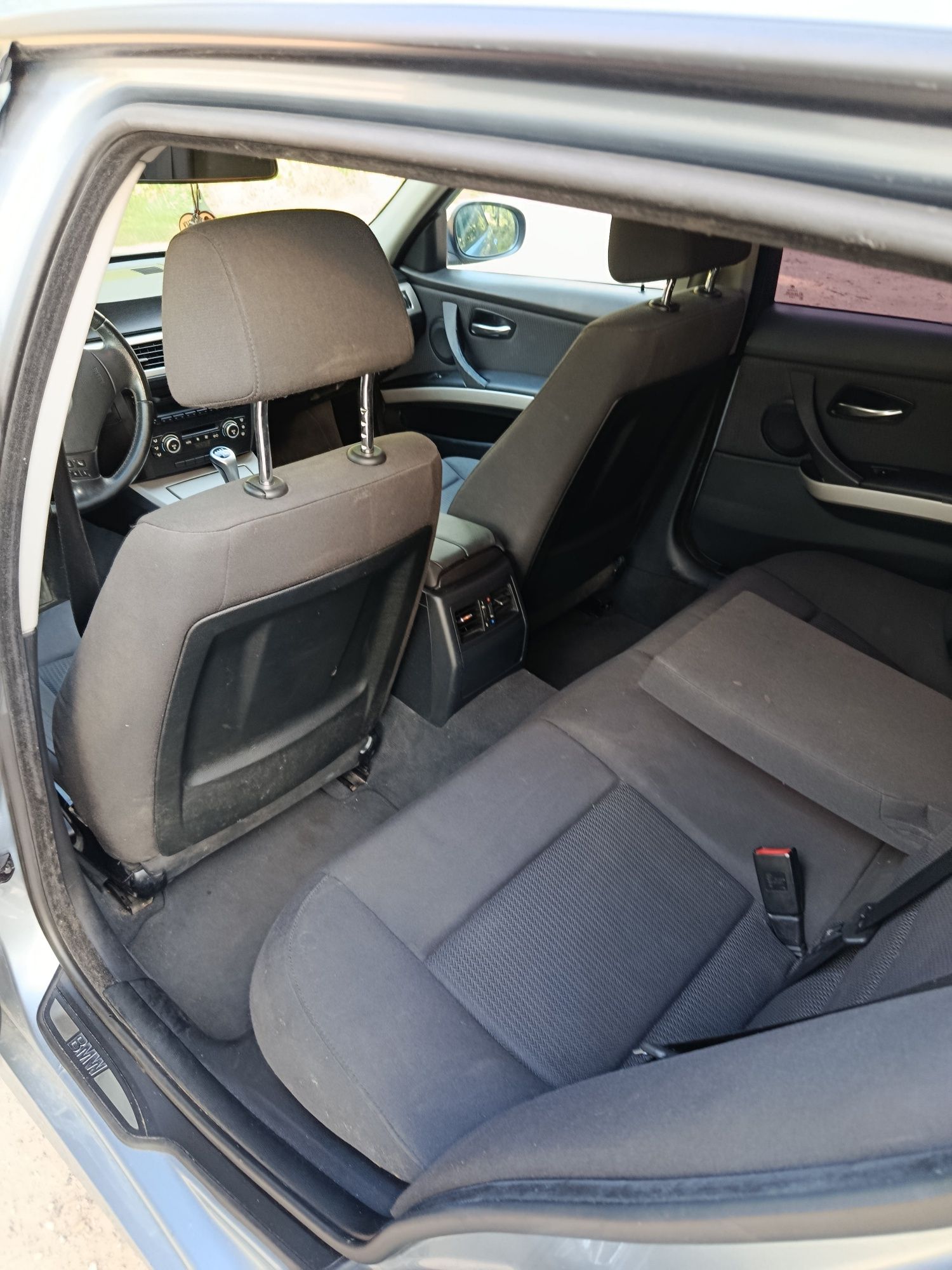 BMW 318d 143km LCi polift
