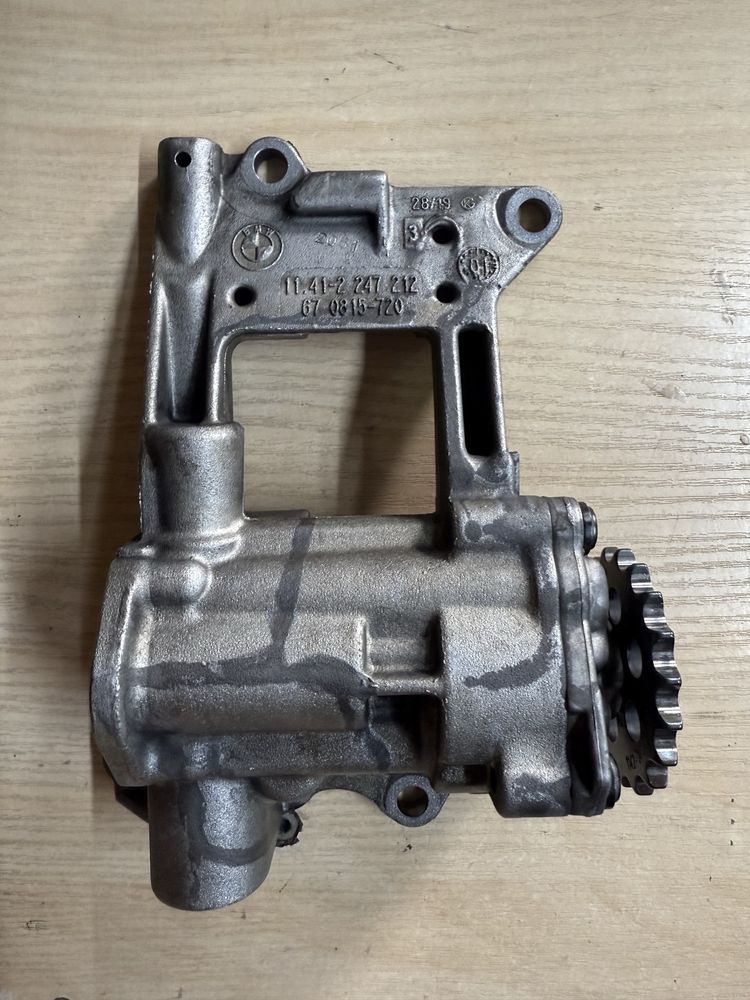 BMW X5 2000-04 3.0 DIESEL, OIL PUMP масло насос