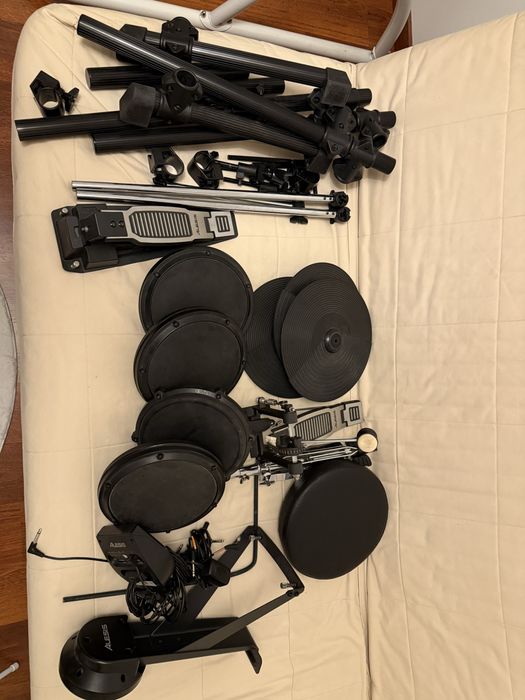 Perkusja Alesis bardzo dobry stan