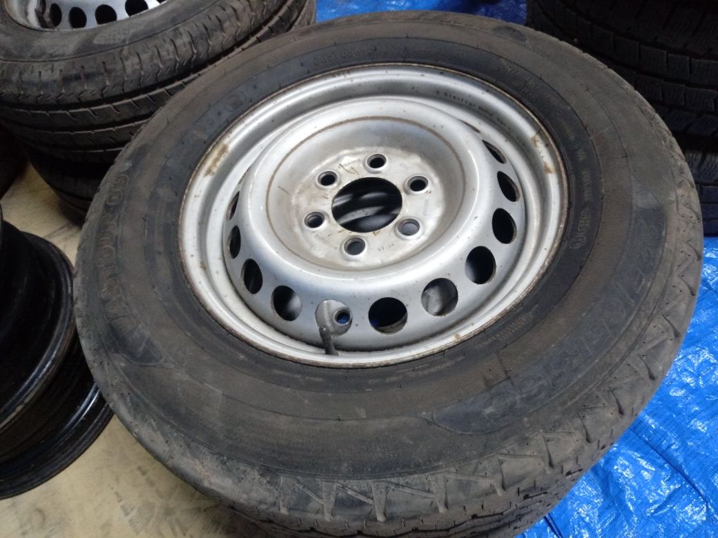 Резина 235/65/r16c.225/70/r15c на диски mercedes sprinter W903, W906